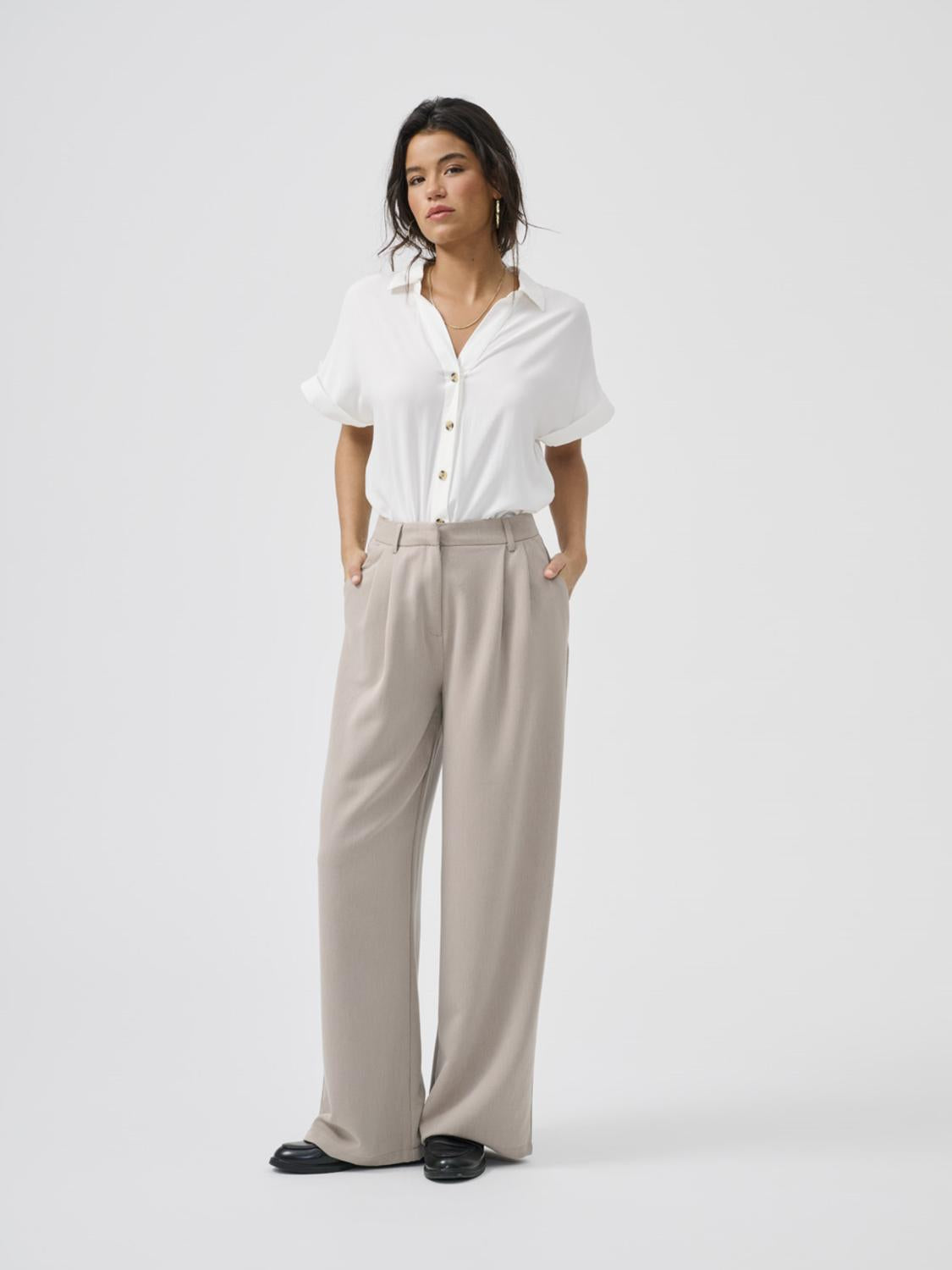 Pantalón Straight Hattie Tiro Alto - Taupe Gray