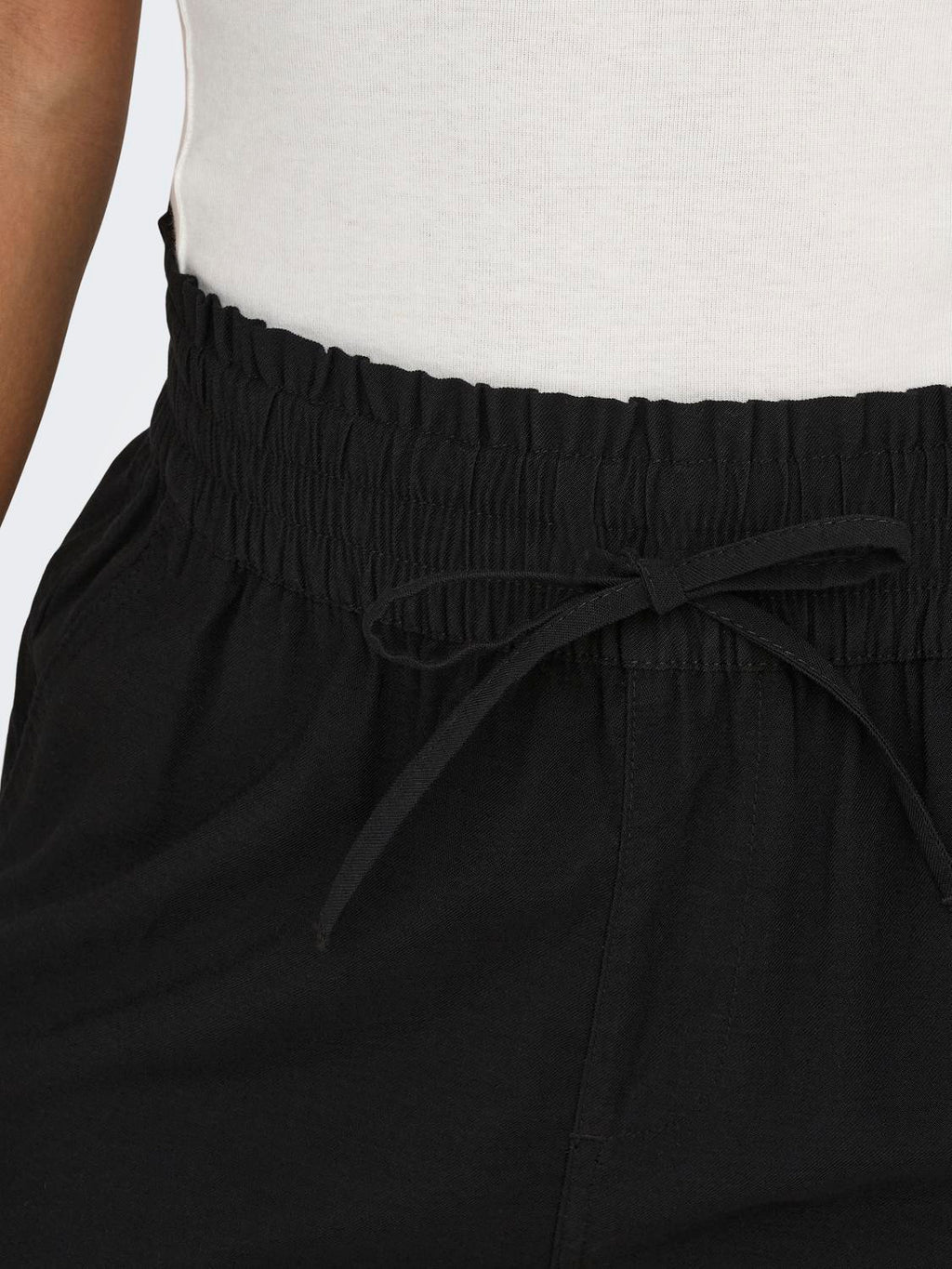 Short Regular Aris - Black