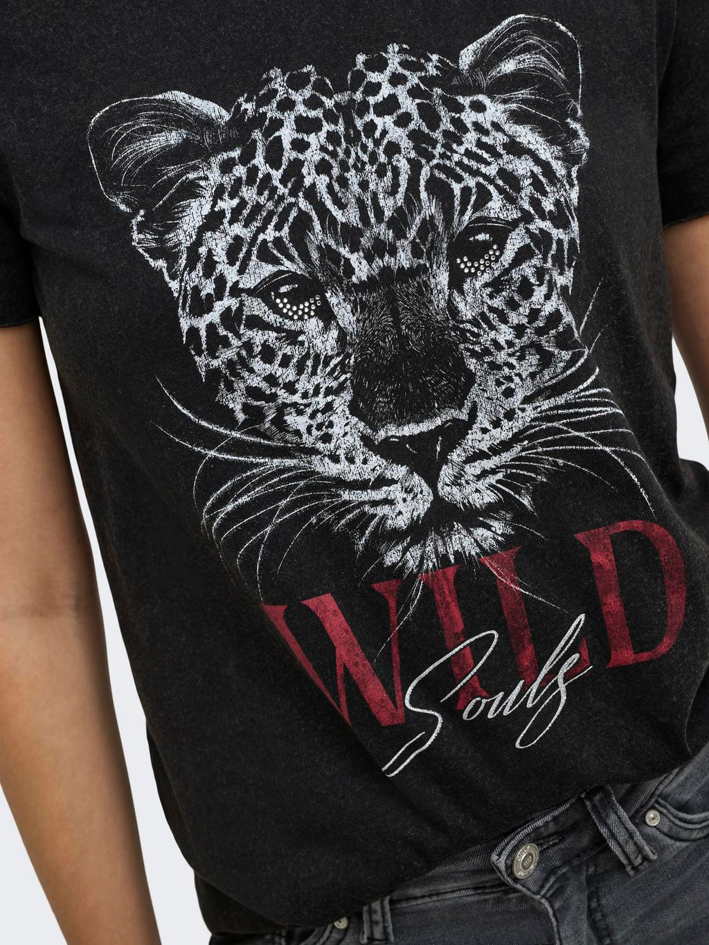 Top Regular Lucy - Black (Wild Soul Leo)