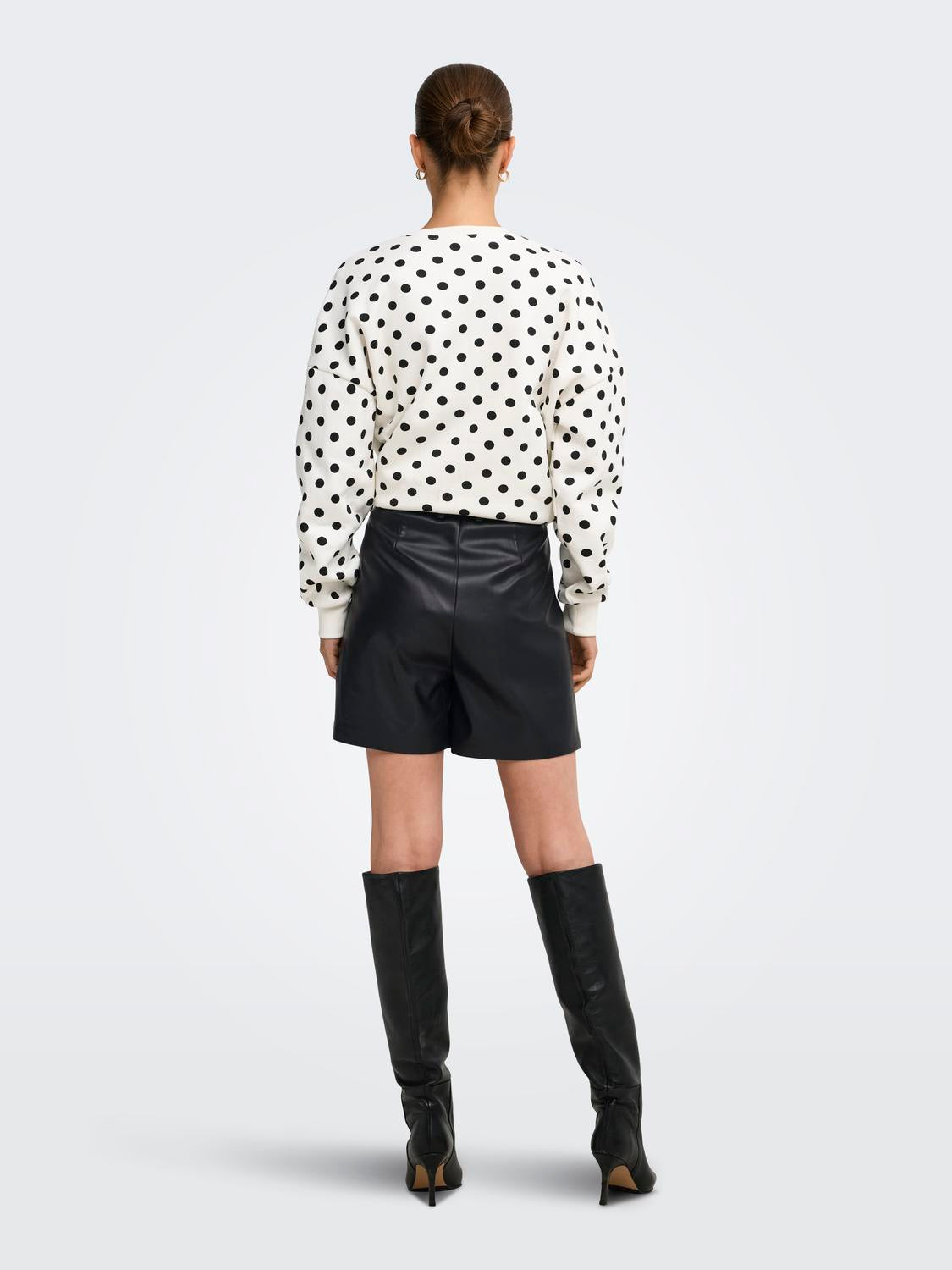 Short Regular Heidi - Black