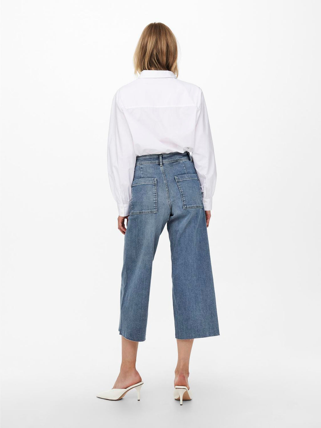 Jean Straight Sylvie Tiro Alto - Medium Blue Denim